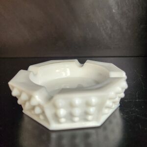 Fenton White Milk Glass Hobnail Ashtray, 4" Dia